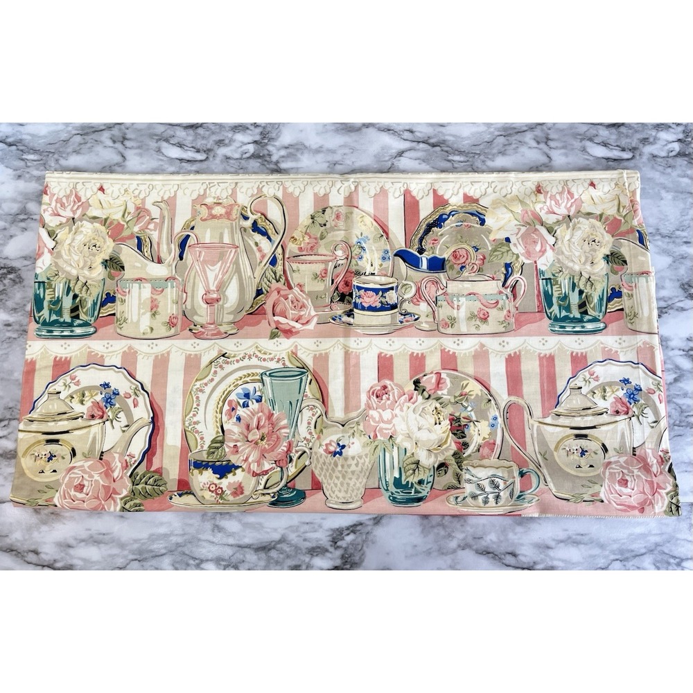 VTG Wilton Court Tea Party Tablecloth Cottage Core Romantic Birds Cotton 116X60